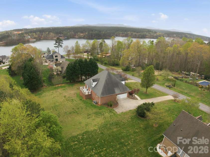 5518 Land Harbour Drive, Granite Falls, NC 28630.  MLS# CAR4364737, YatesRealty ID 17358. 