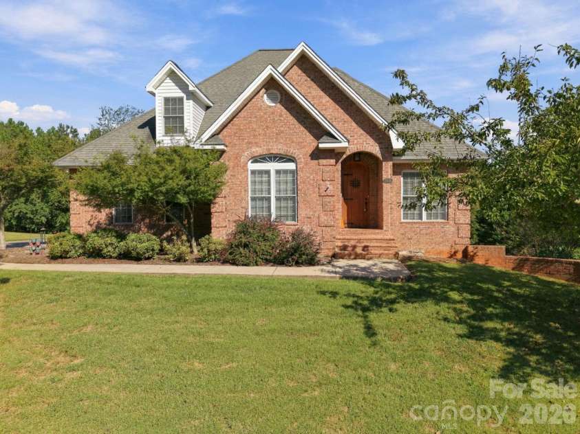 5518 Land Harbour Drive, Granite Falls, NC 28630.  MLS# CAR4364737, YatesRealty ID 17358. 