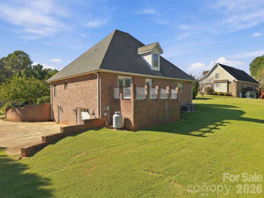 5518 Land Harbour Drive, Granite Falls, NC 28630.  MLS# CAR4364737, YatesRealty ID 17358. 