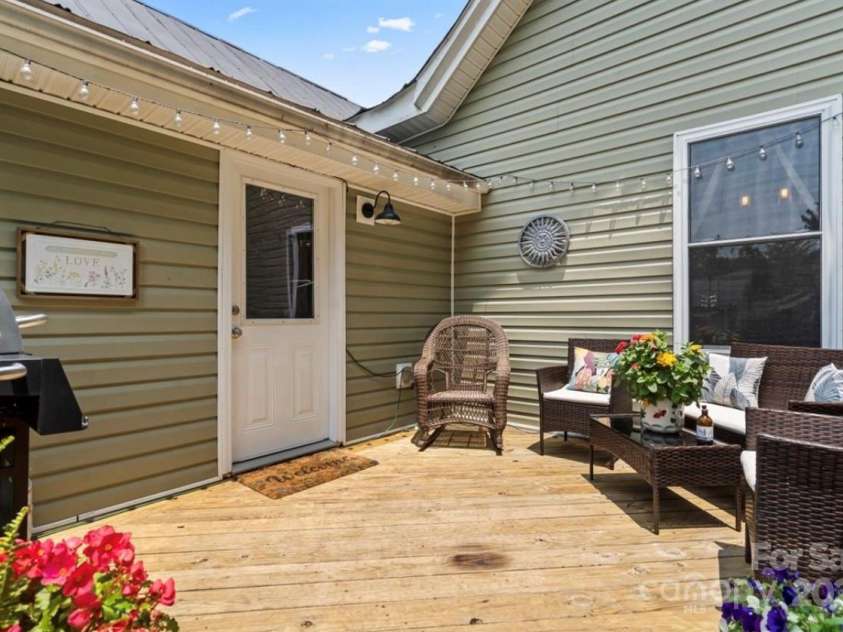 303 Main Street, Granite Quarry, NC 28146.  MLS# CAR4258959, YatesRealty ID 17359. 