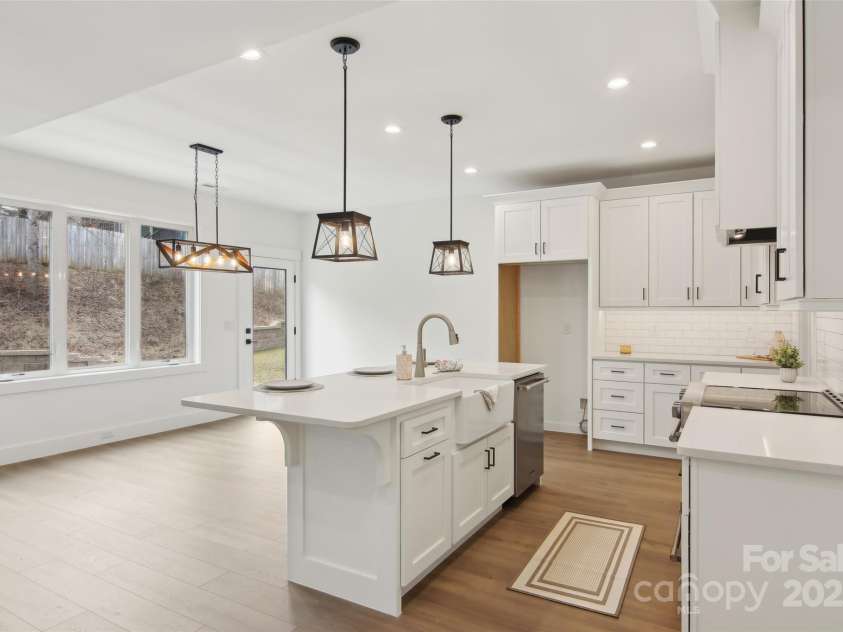 167 Plato Place, Etowah, NC 28729.  MLS# CAR4152786, YatesRealty ID 1736. 