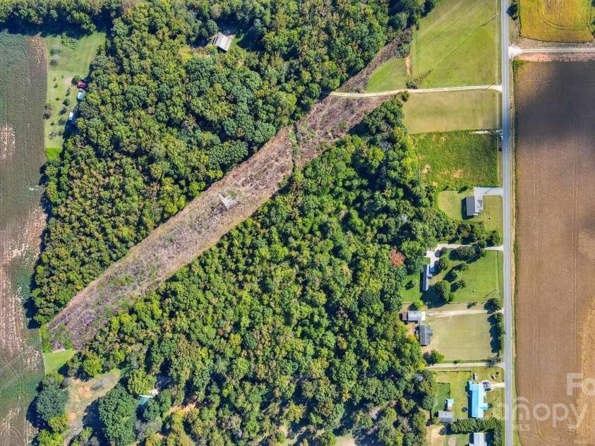 345 Knox Farm Road, Statesville, NC 28677.  MLS# CAR4304653, YatesRealty ID 1736. Another Full View of our Subjects Lot