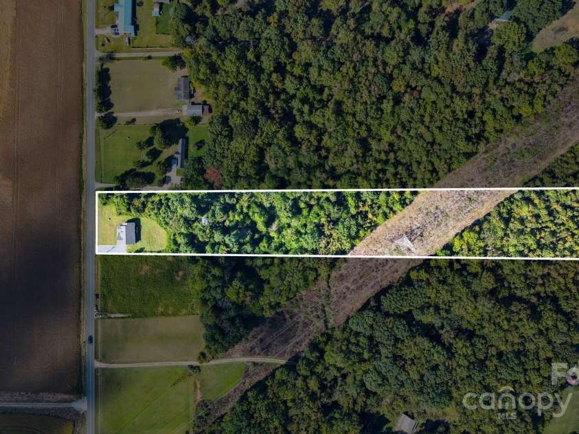 345 Knox Farm Road, Statesville, NC 28677.  MLS# CAR4304653, YatesRealty ID 1736. Approximate Lot Dimensions