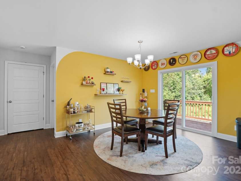 345 Knox Farm Road, Statesville, NC 28677.  MLS# CAR4304653, YatesRealty ID 1736. Dining Area