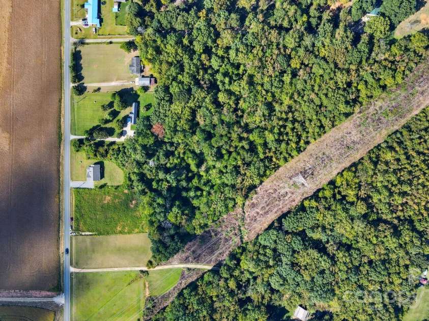 345 Knox Farm Road, Statesville, NC 28677.  MLS# CAR4304653, YatesRealty ID 1736. Full View of Subjects Lot