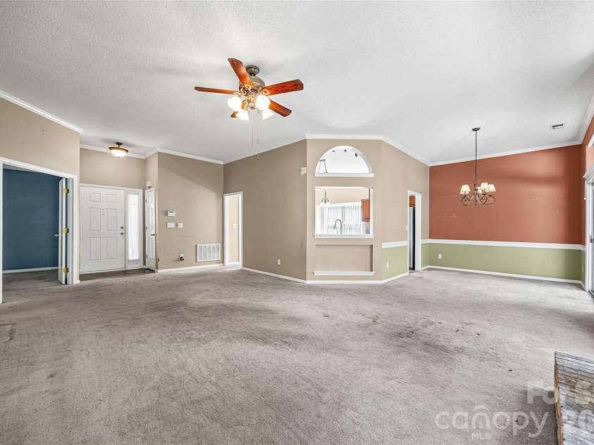 12103 Wagon Wheel Court, Charlotte, NC 28277.  MLS# CAR4373991, YatesRealty ID 17361. 