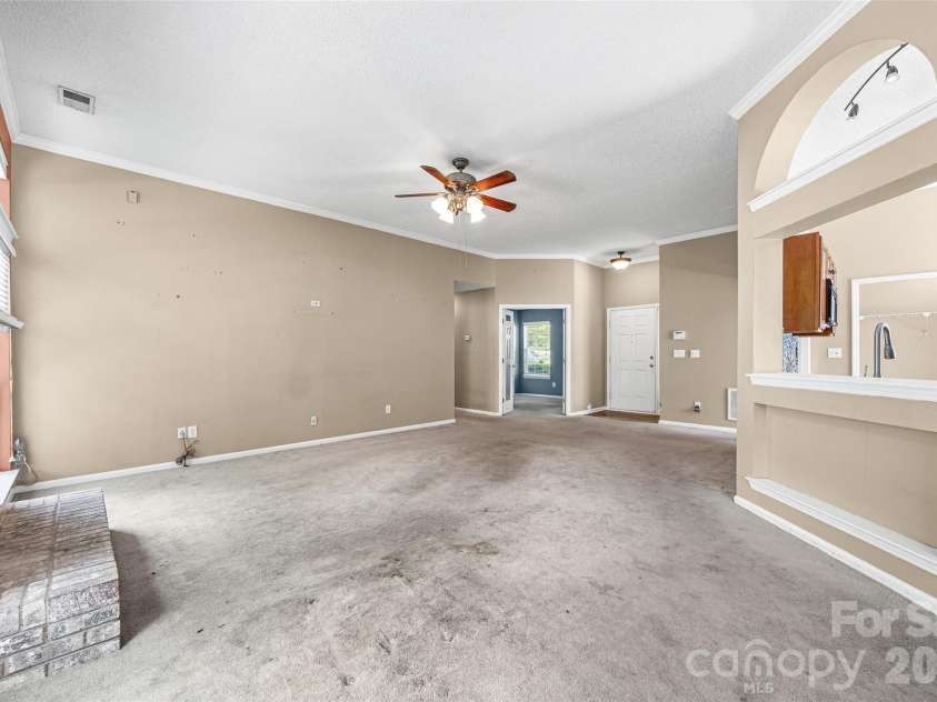 12103 Wagon Wheel Court, Charlotte, NC 28277.  MLS# CAR4373991, YatesRealty ID 17361. 