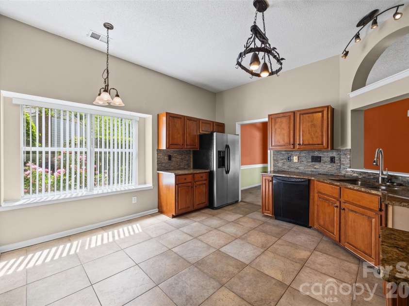 12103 Wagon Wheel Court, Charlotte, NC 28277.  MLS# CAR4373991, YatesRealty ID 17361. 