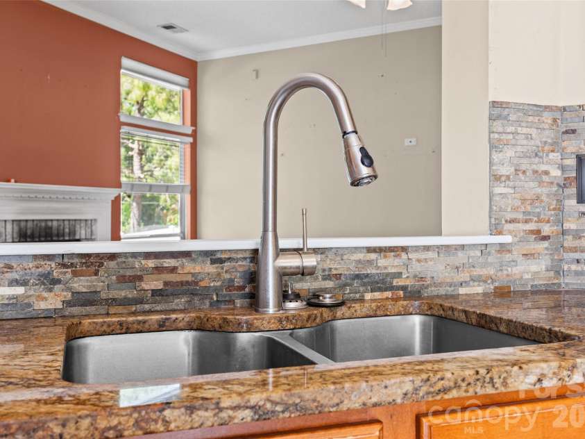 12103 Wagon Wheel Court, Charlotte, NC 28277.  MLS# CAR4373991, YatesRealty ID 17361. 
