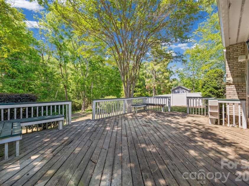 12103 Wagon Wheel Court, Charlotte, NC 28277.  MLS# CAR4373991, YatesRealty ID 17361. 