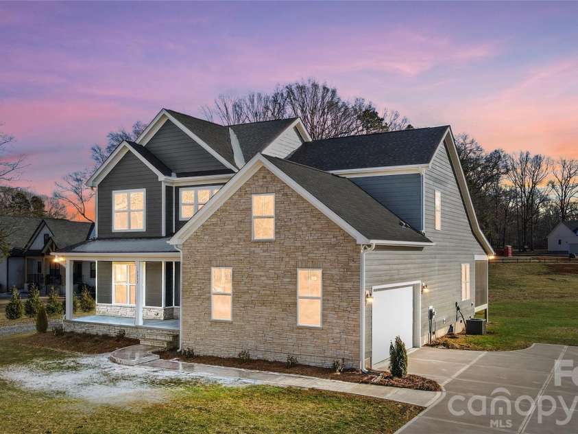 7513 Lancaster Highway, Waxhaw, NC 28173.  MLS# CAR4297548, YatesRealty ID 17361. 