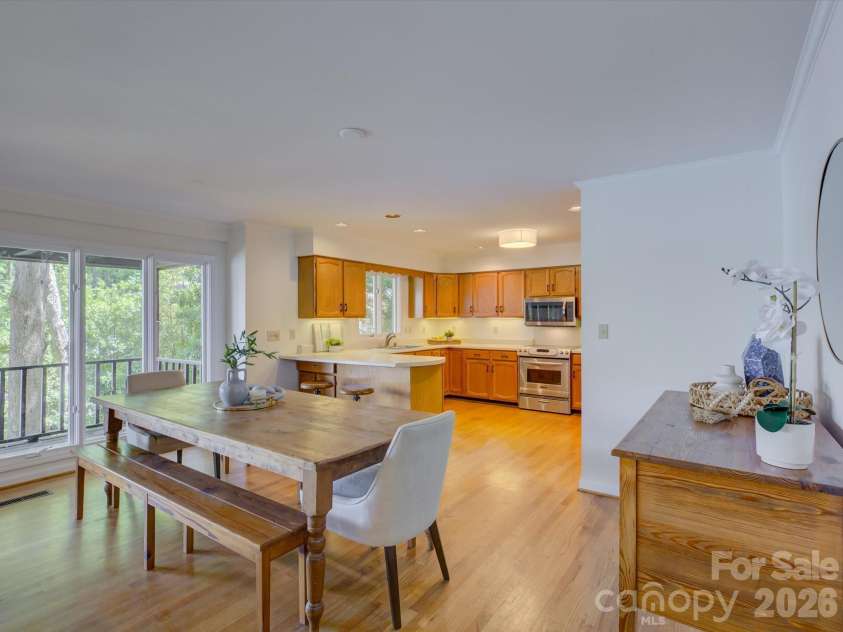 3940 Sandy Point Drive, York, SC 29745.  MLS# CAR4374280, YatesRealty ID 17362. Welcome to 3940 Sandy Point Drive! 
