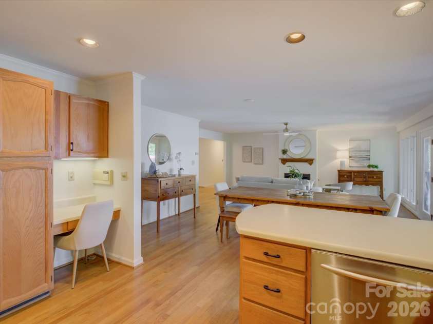 3940 Sandy Point Drive, York, SC 29745.  MLS# CAR4374280, YatesRealty ID 17362. Welcome to 3940 Sandy Point Drive! 