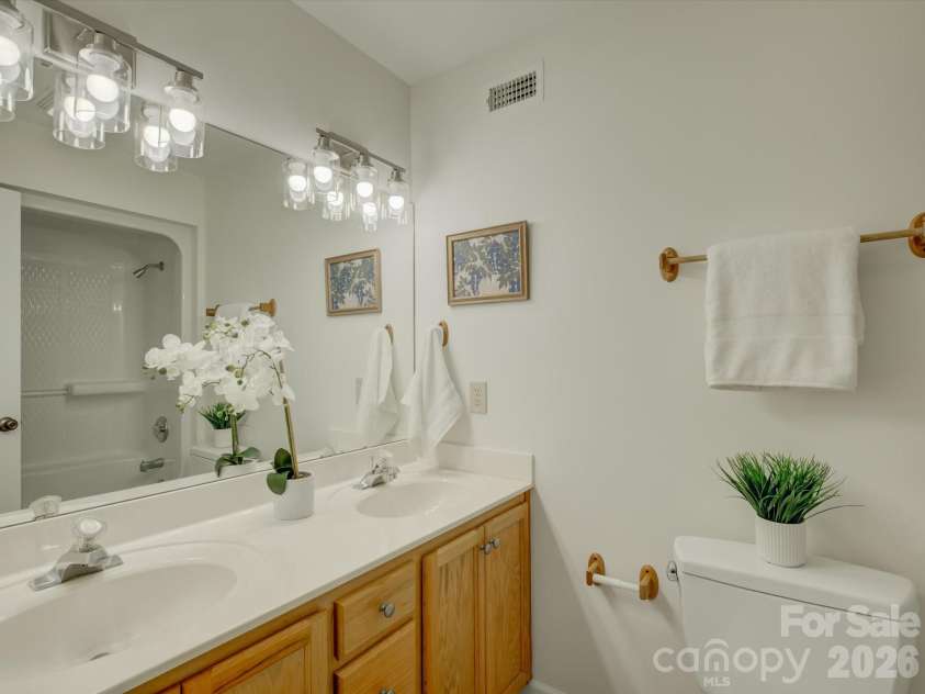 3940 Sandy Point Drive, York, SC 29745.  MLS# CAR4374280, YatesRealty ID 17362. Welcome to 3940 Sandy Point Drive! 