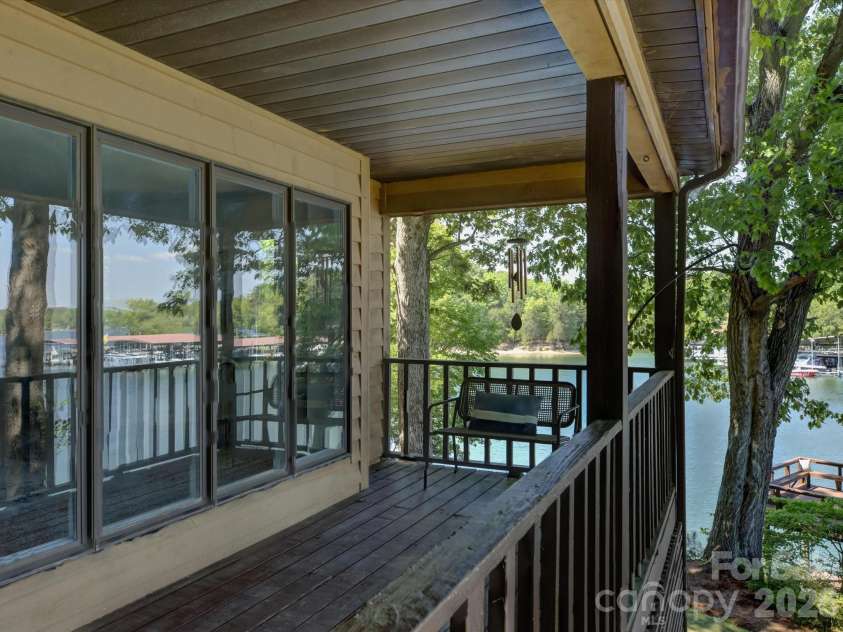 3940 Sandy Point Drive, York, SC 29745.  MLS# CAR4374280, YatesRealty ID 17362. Welcome to 3940 Sandy Point Drive! 