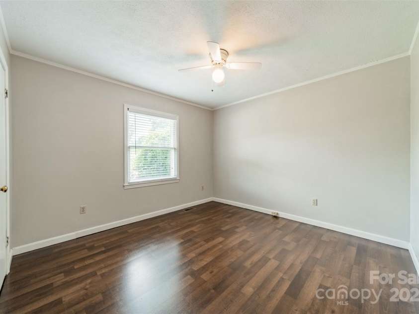 21614 Colina Drive, Cornelius, NC 28031.  MLS# CAR4255901, YatesRealty ID 17364. 2nd Bedroom