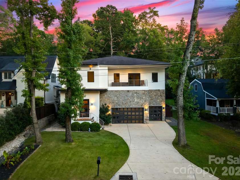 720 Ellsworth Road, Charlotte, NC 28211.  MLS# CAR4346480, YatesRealty ID 17365. 