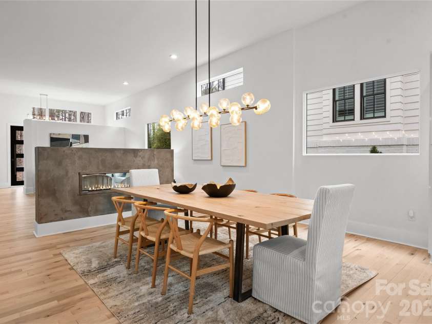 720 Ellsworth Road, Charlotte, NC 28211.  MLS# CAR4346480, YatesRealty ID 17365. 