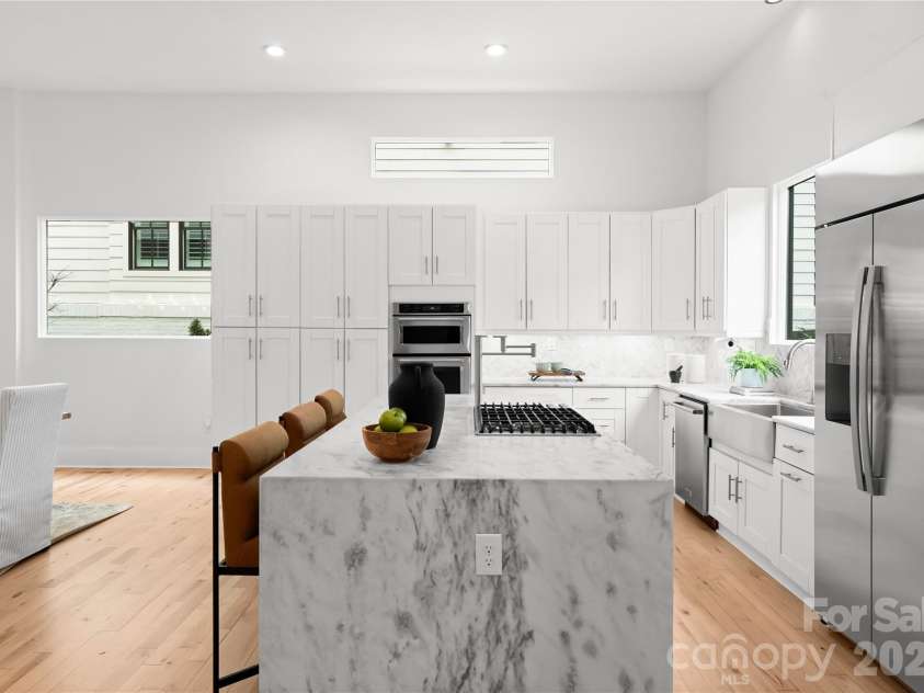 720 Ellsworth Road, Charlotte, NC 28211.  MLS# CAR4346480, YatesRealty ID 17365. 