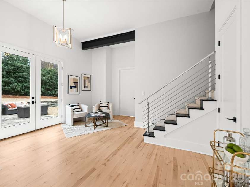 720 Ellsworth Road, Charlotte, NC 28211.  MLS# CAR4346480, YatesRealty ID 17365. 