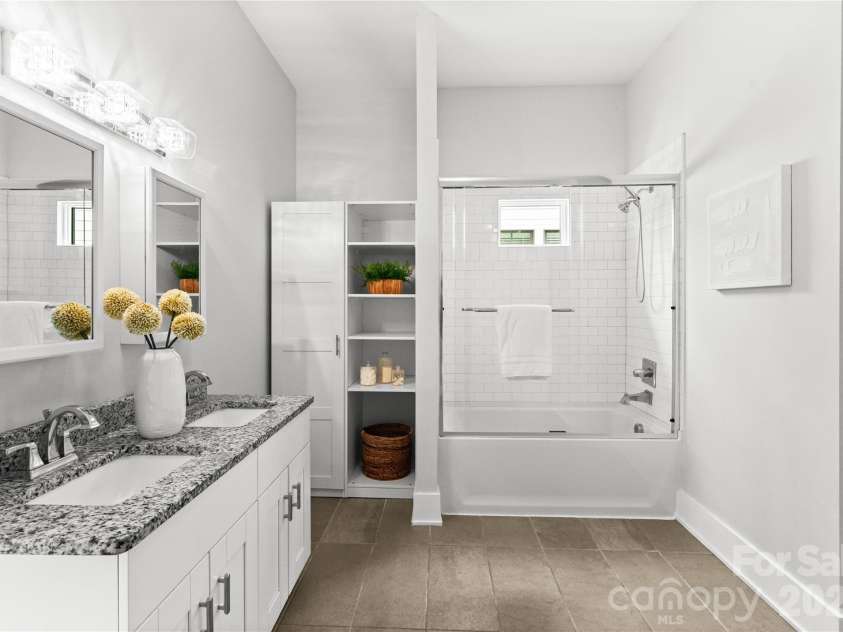 720 Ellsworth Road, Charlotte, NC 28211.  MLS# CAR4346480, YatesRealty ID 17365. 