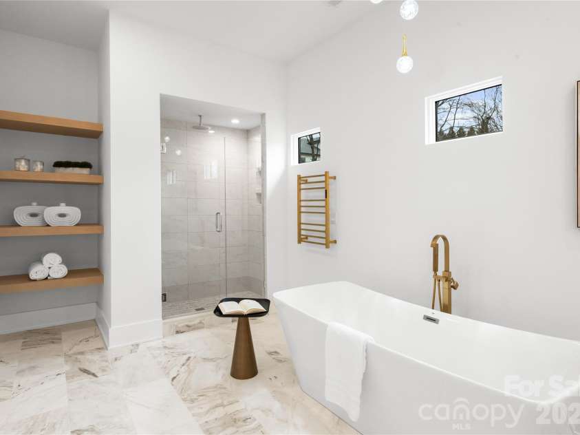 720 Ellsworth Road, Charlotte, NC 28211.  MLS# CAR4346480, YatesRealty ID 17365. 
