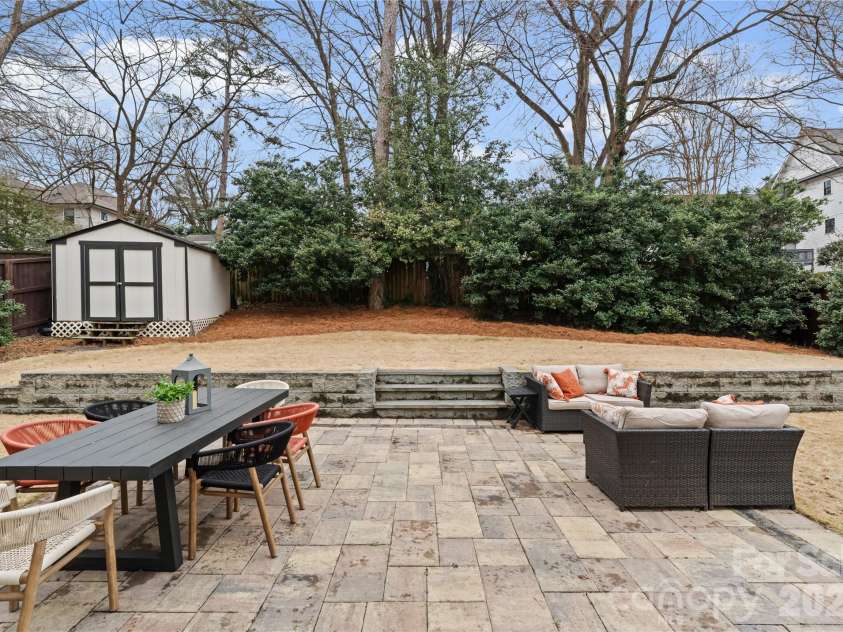 720 Ellsworth Road, Charlotte, NC 28211.  MLS# CAR4346480, YatesRealty ID 17365. 