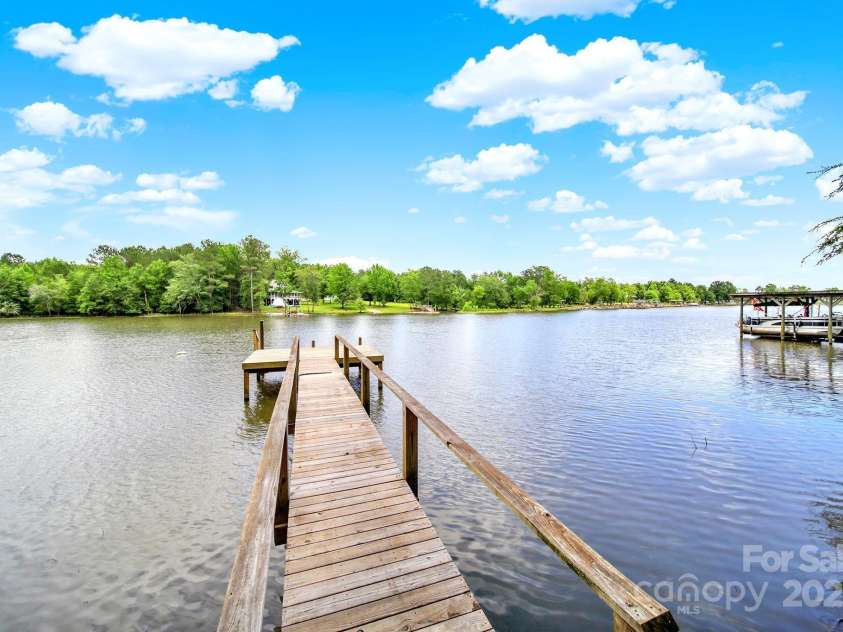 2248 White Heron Road, Liberty Hill, SC 29074.  MLS# CAR4263378, YatesRealty ID 17366. 