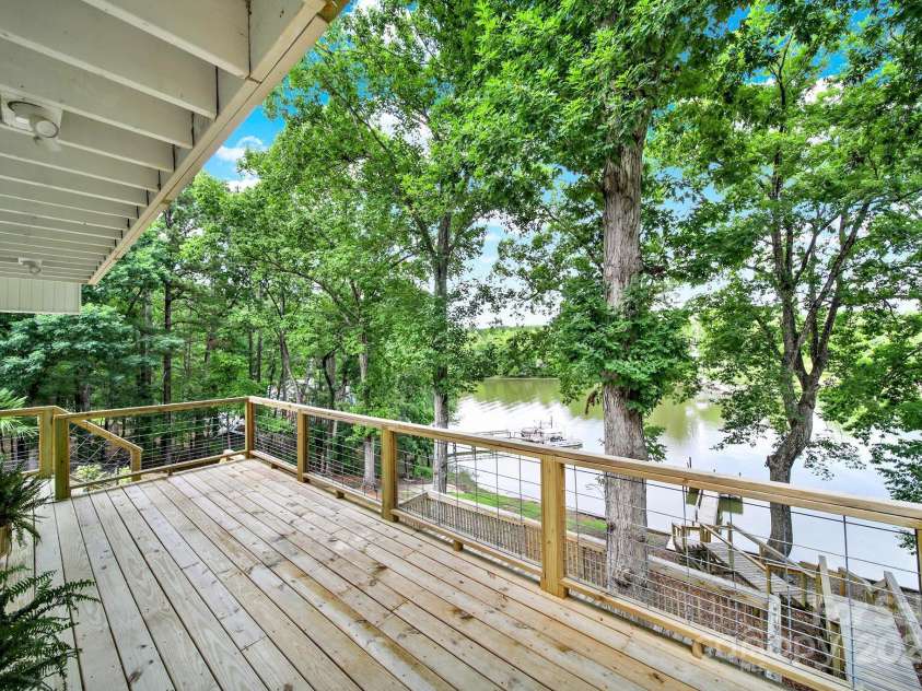 2248 White Heron Road, Liberty Hill, SC 29074.  MLS# CAR4263378, YatesRealty ID 17366. 