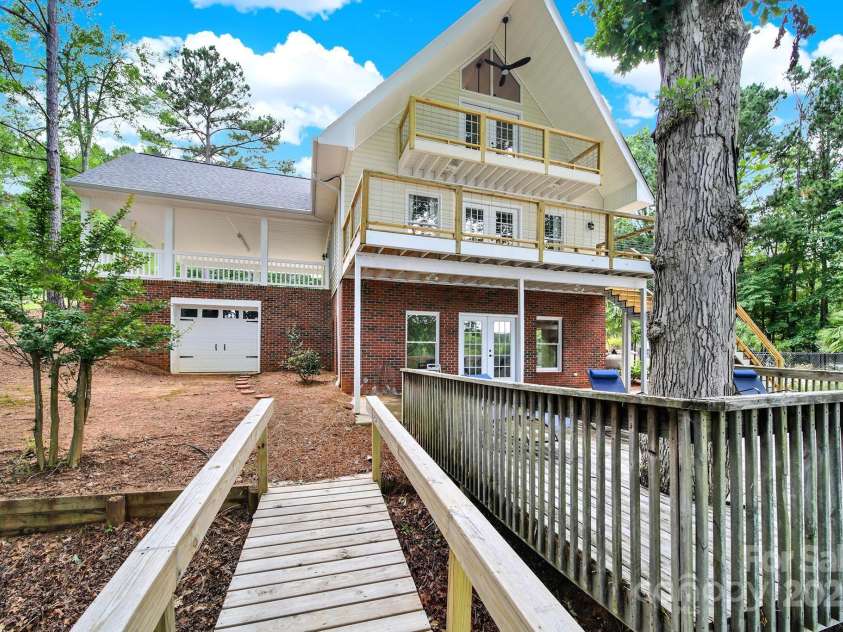 2248 White Heron Road, Liberty Hill, SC 29074.  MLS# CAR4263378, YatesRealty ID 17366. 