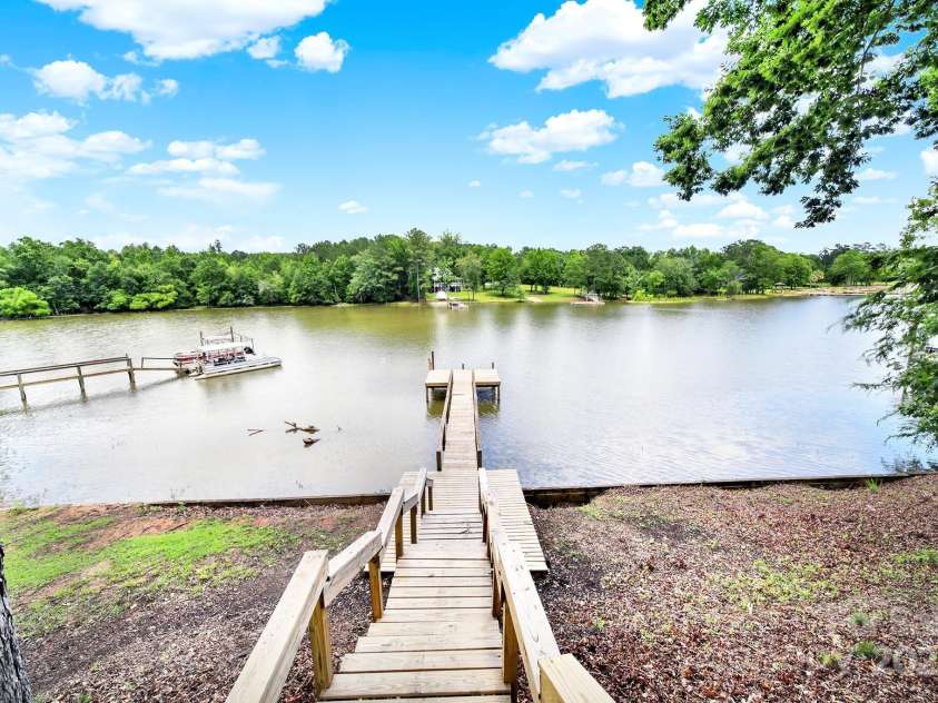 2248 White Heron Road, Liberty Hill, SC 29074.  MLS# CAR4263378, YatesRealty ID 17366. 