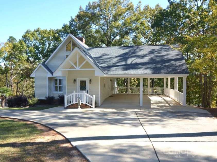 2248 White Heron Road, Liberty Hill, SC 29074.  MLS# CAR4263378, YatesRealty ID 17366. Front