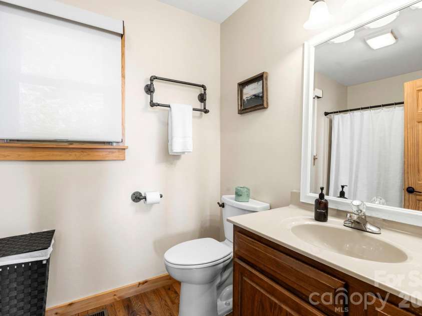 339 Granny Lewis Lane, Mars Hill, NC 28754.  MLS# CAR4373985, YatesRealty ID 17366. 
