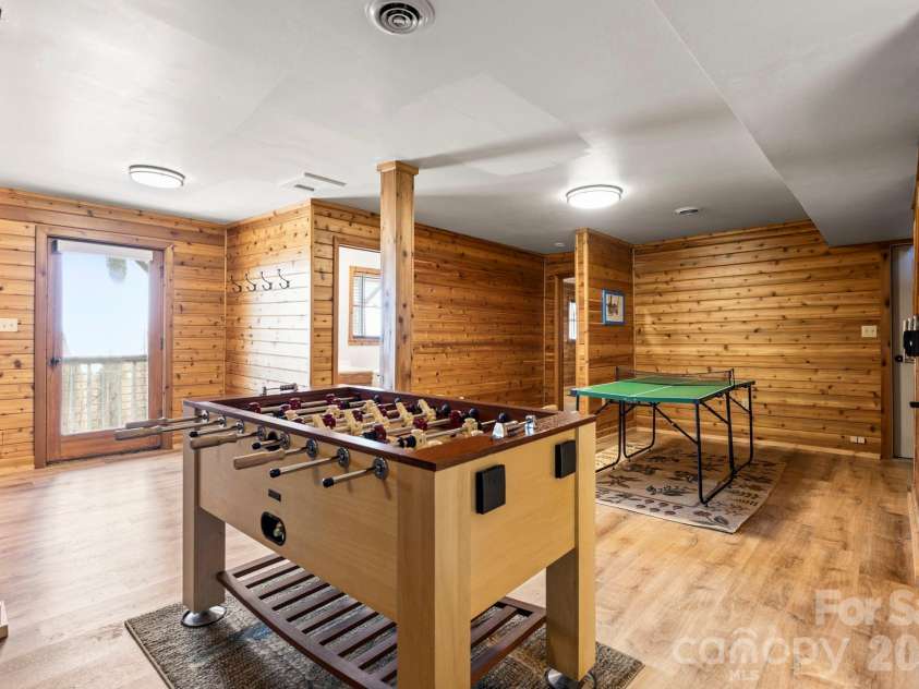 339 Granny Lewis Lane, Mars Hill, NC 28754.  MLS# CAR4373985, YatesRealty ID 17366. 