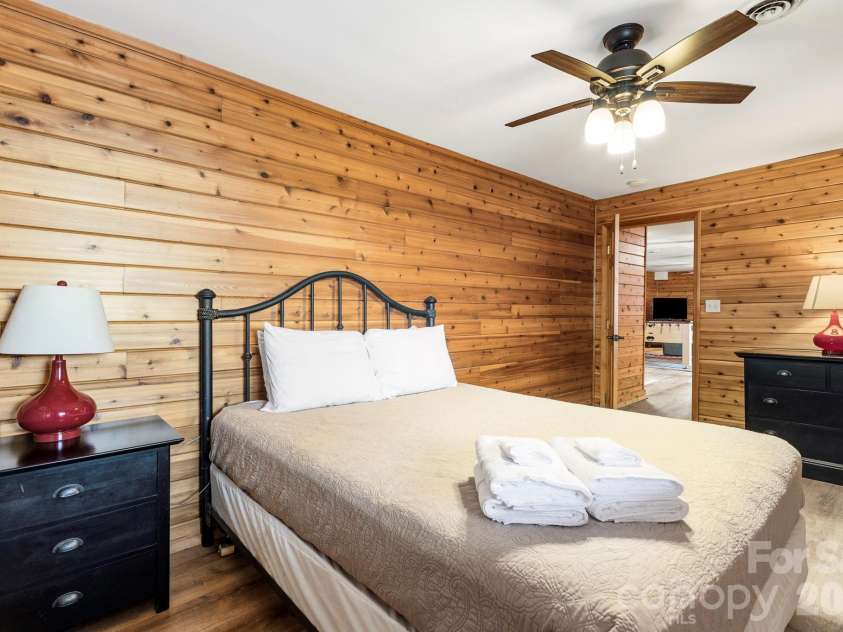 339 Granny Lewis Lane, Mars Hill, NC 28754.  MLS# CAR4373985, YatesRealty ID 17366. 