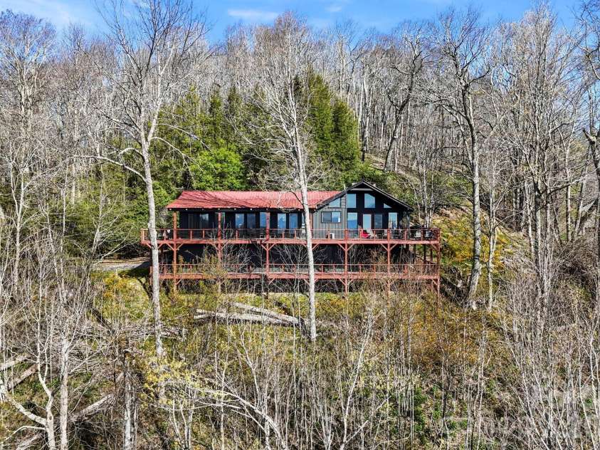 339 Granny Lewis Lane, Mars Hill, NC 28754.  MLS# CAR4373985, YatesRealty ID 17366. 