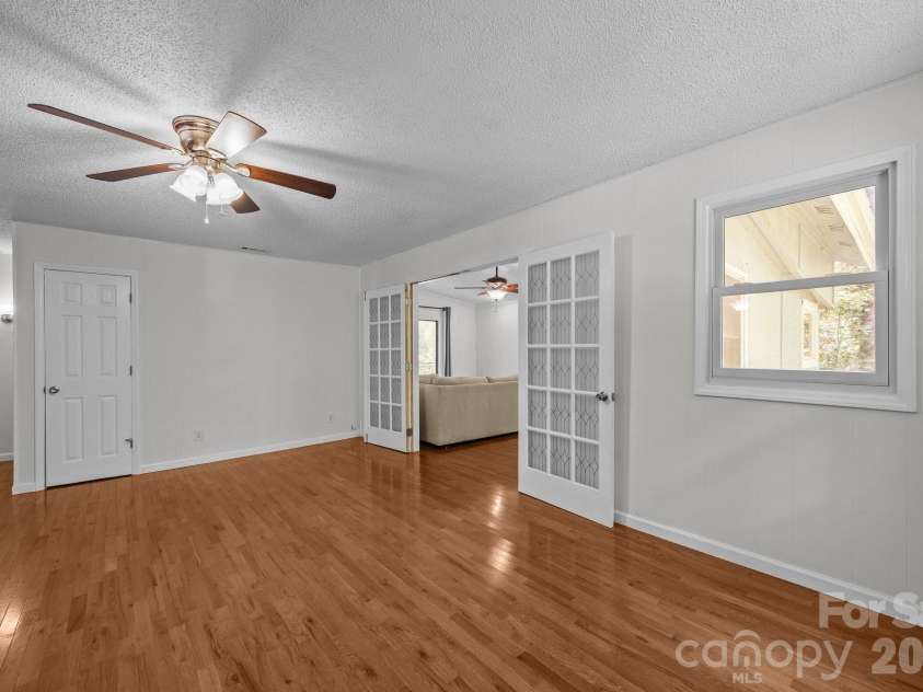 193 Timberside Drive, Mars Hill, NC 28754.  MLS# CAR4272349, YatesRealty ID 17368. 