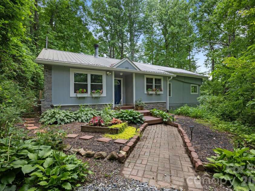 193 Timberside Drive, Mars Hill, NC 28754.  MLS# CAR4272349, YatesRealty ID 17368. Landscaped entry