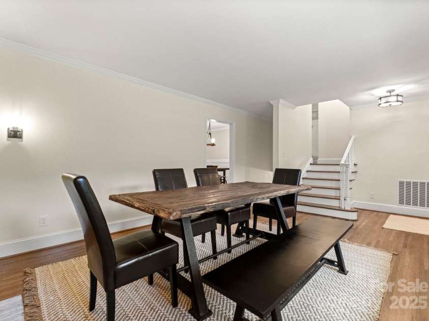 1226 Tarrington Avenue, Charlotte, NC 28205.  MLS# CAR4265086, YatesRealty ID 17369. 