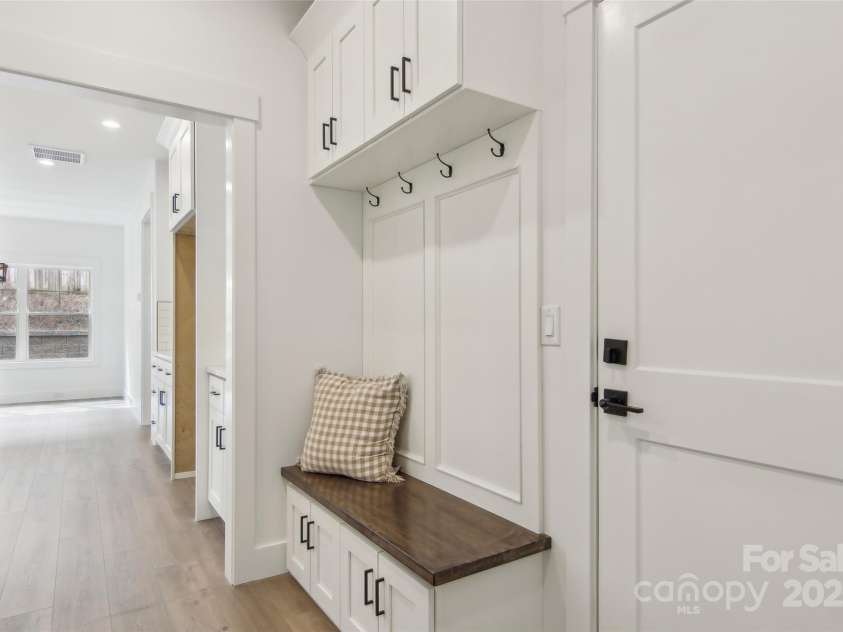 201 Plato Place, Etowah, NC 28729.  MLS# CAR4152788, YatesRealty ID 1737. 