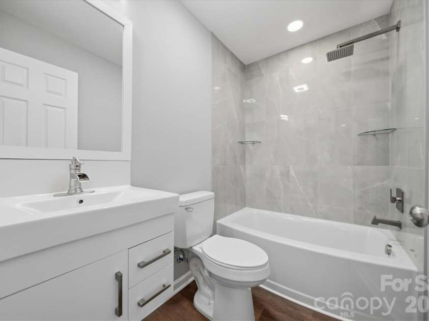 343 Shasta Lane, Lenoir, NC 28645.  MLS# CAR4405922, YatesRealty ID 1737. 