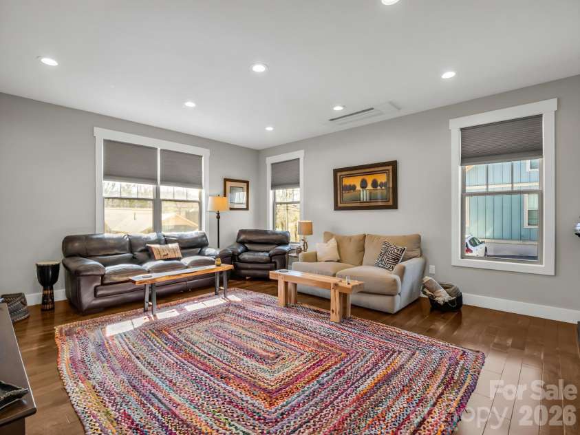 3 Staffordshire Drive, Black Mountain, NC 28711.  MLS# CAR4356015, YatesRealty ID 17370. 