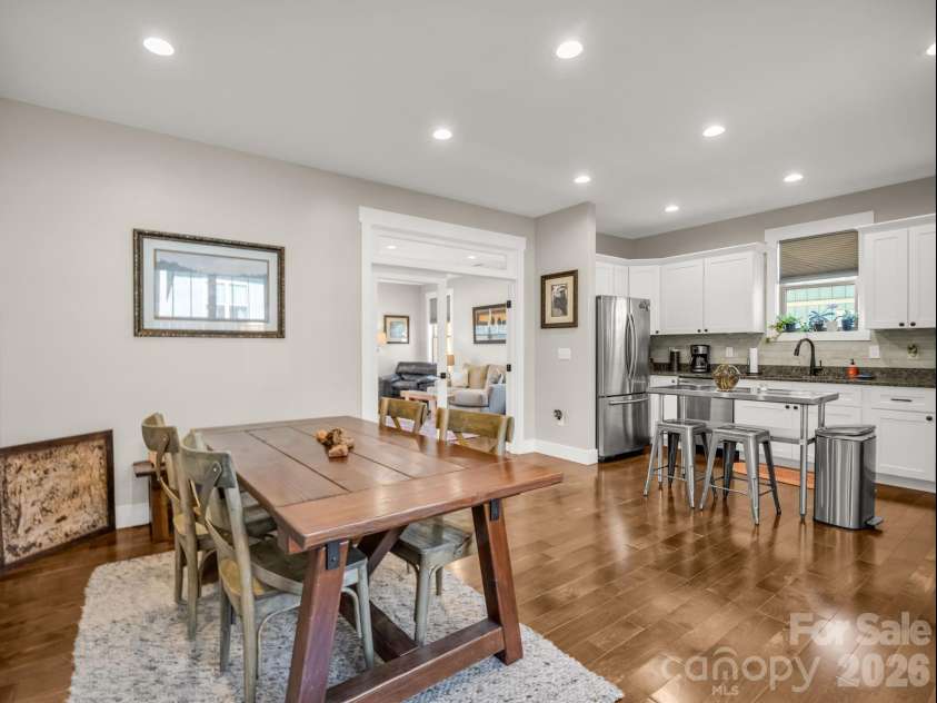 3 Staffordshire Drive, Black Mountain, NC 28711.  MLS# CAR4356015, YatesRealty ID 17370. 