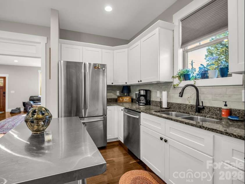 3 Staffordshire Drive, Black Mountain, NC 28711.  MLS# CAR4356015, YatesRealty ID 17370. 