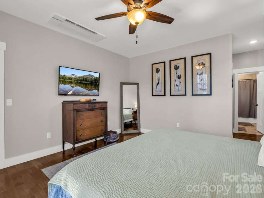 3 Staffordshire Drive, Black Mountain, NC 28711.  MLS# CAR4356015, YatesRealty ID 17370. 