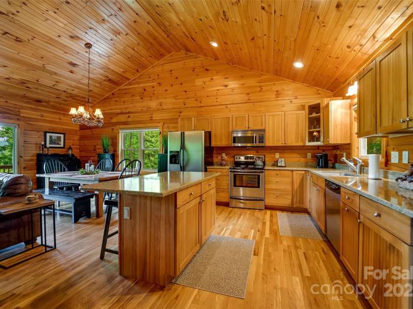 938 Trickle Creek Road, Waynesville, NC 28785.  MLS# CAR4267173, YatesRealty ID 17370. 