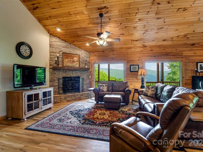 938 Trickle Creek Road, Waynesville, NC 28785.  MLS# CAR4267173, YatesRealty ID 17370. 