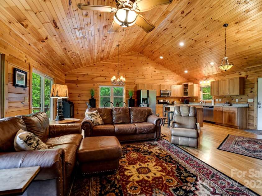 938 Trickle Creek Road, Waynesville, NC 28785.  MLS# CAR4267173, YatesRealty ID 17370. 