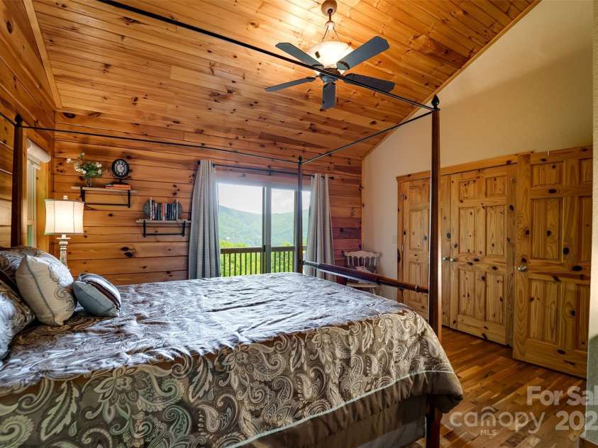 938 Trickle Creek Road, Waynesville, NC 28785.  MLS# CAR4267173, YatesRealty ID 17370. 
