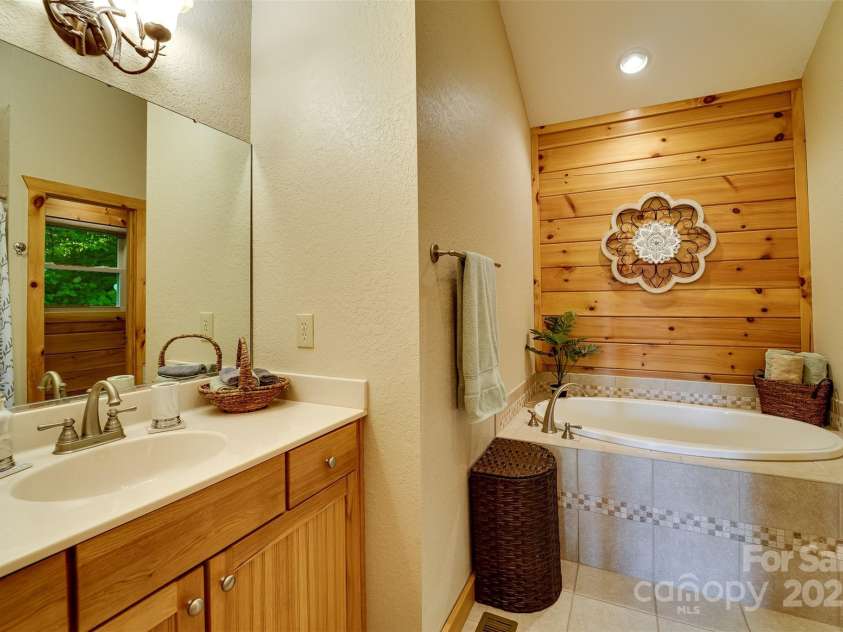 938 Trickle Creek Road, Waynesville, NC 28785.  MLS# CAR4267173, YatesRealty ID 17370. 